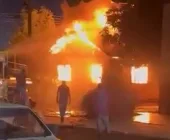 Incêndio de grandes proporções destrói residência em Entre Rios do Oeste