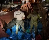 Quase 1,5 tonelada de maconha apreendida em carreta no Paraná