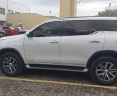 Jovem de 19 anos é preso em motel de Guaíra com Hilux SW4 furtada