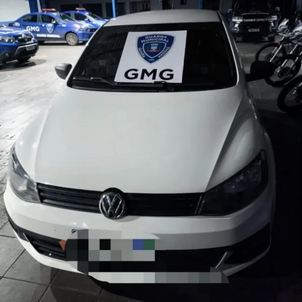 Gol furtado é recuperado e carga de cigarros é apreendida pela GM em Guaíra