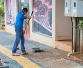 Pintura dos calçadões avança e muda visual das vias centrais de Mercedes