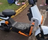 Mãe e filha de 4 anos ficam feridas em colisão envolvendo carro e bicicleta elétrica em Marechal Rondon