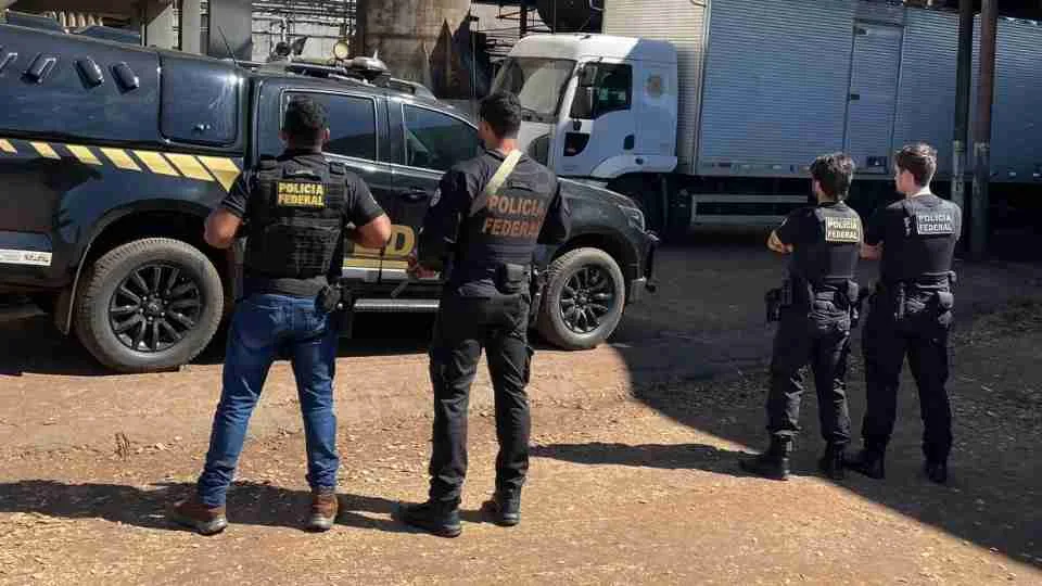 Mais de 10 toneladas de drogas são incineradas pela Polícia Federal em Guaíra