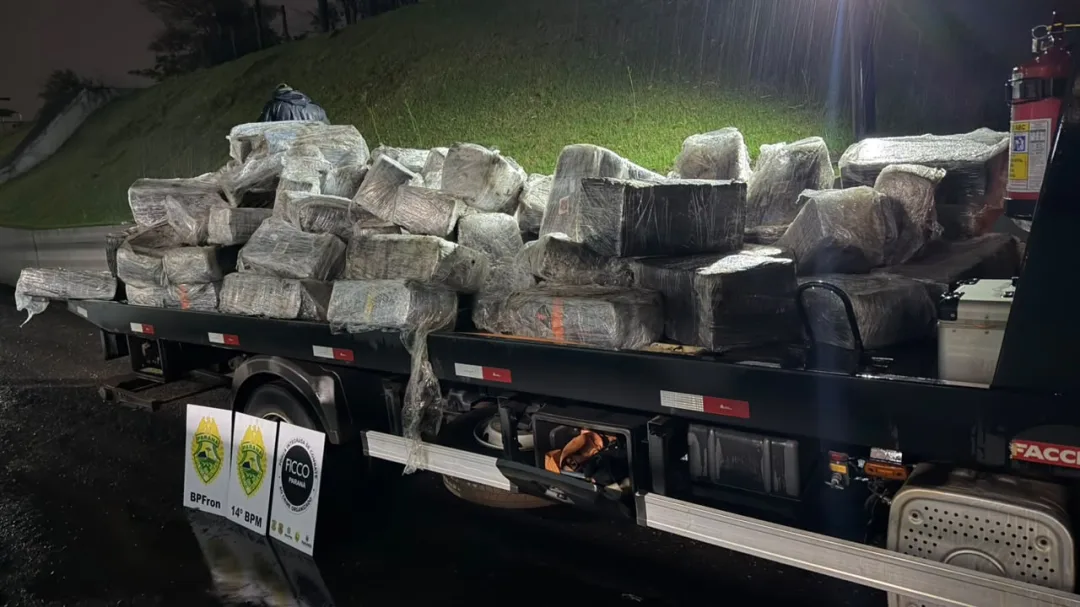 Quase 3 toneladas de maconha são apreendidas em carga de sucata na BR-277