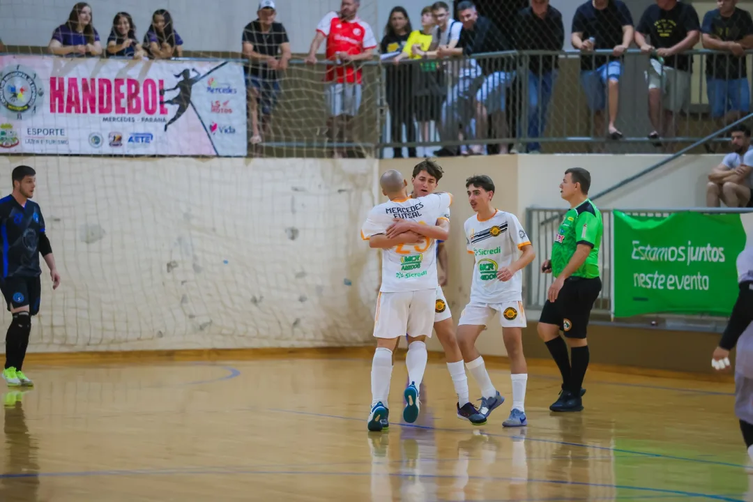 Mercedes vence São Clemente com gol nos últimos segundos pelo Troféu Lindeiros