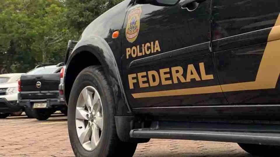 Paraguaio suspeito de furtos de Hilux é preso na aduana em Foz do Iguaçu