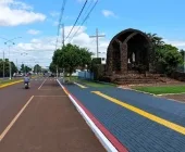 Pintura dos calçadões avança para novas áreas de Mercedes
