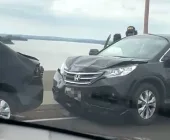 Acidente com três veículos afeta trânsito na Ponte Ayrton Senna, em Guaíra