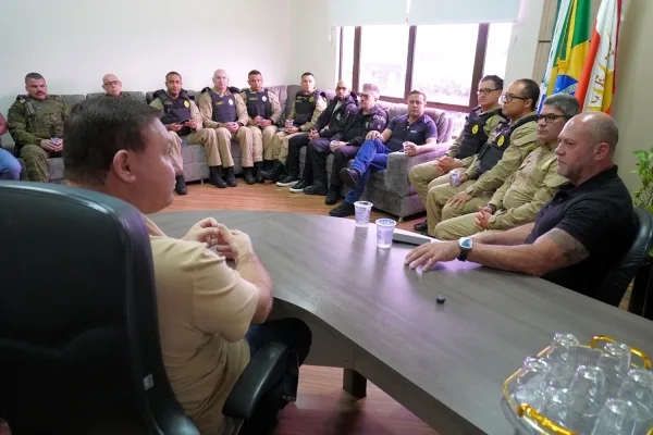 Secretário de Segurança visita Mercedes e discute câmeras de monitoramento e efetivo policial