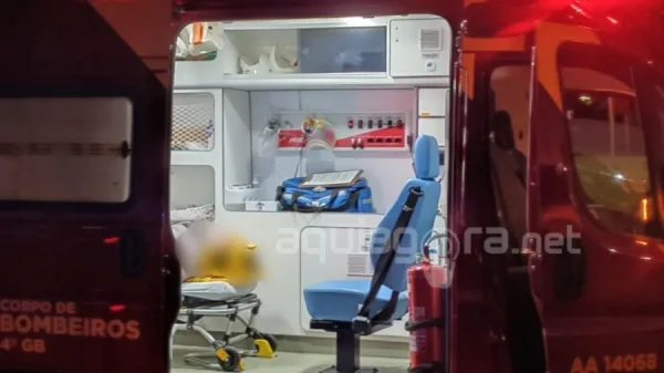 Grave colisão entre Gol e scooter elétrica deixa dois menores feridos na Avenida Maripá, em Marechal Rondon