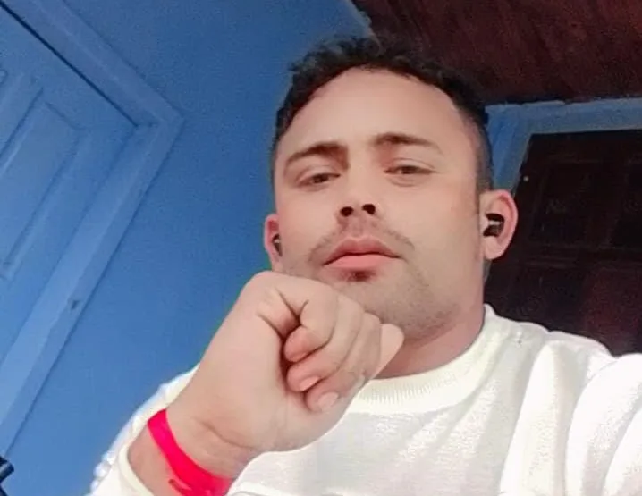 Jocenilson Ferreira desaparece após sair de casa em moto Kawasaki em Cascavel