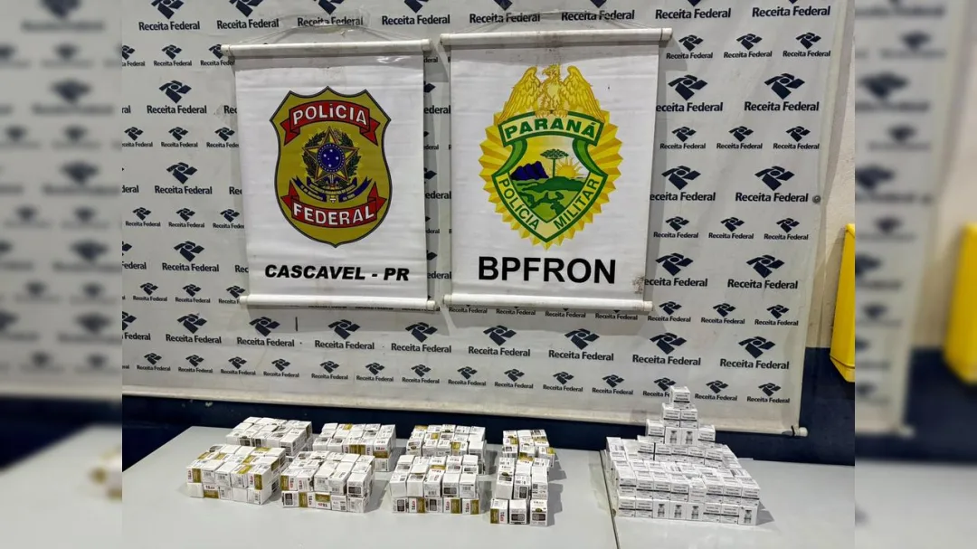 BPFron e Polícia Federal apreendem carga de emagrecedores durante fiscalização em Corbélia