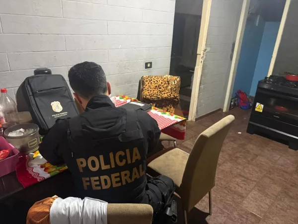 Polícia Federal cumpre mandados em Santa Terezinha de Itaipu por suspeita de corrupção eleitoral