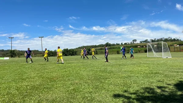 Cinco jogos marcam início do Campeonato do Clube Canarinho